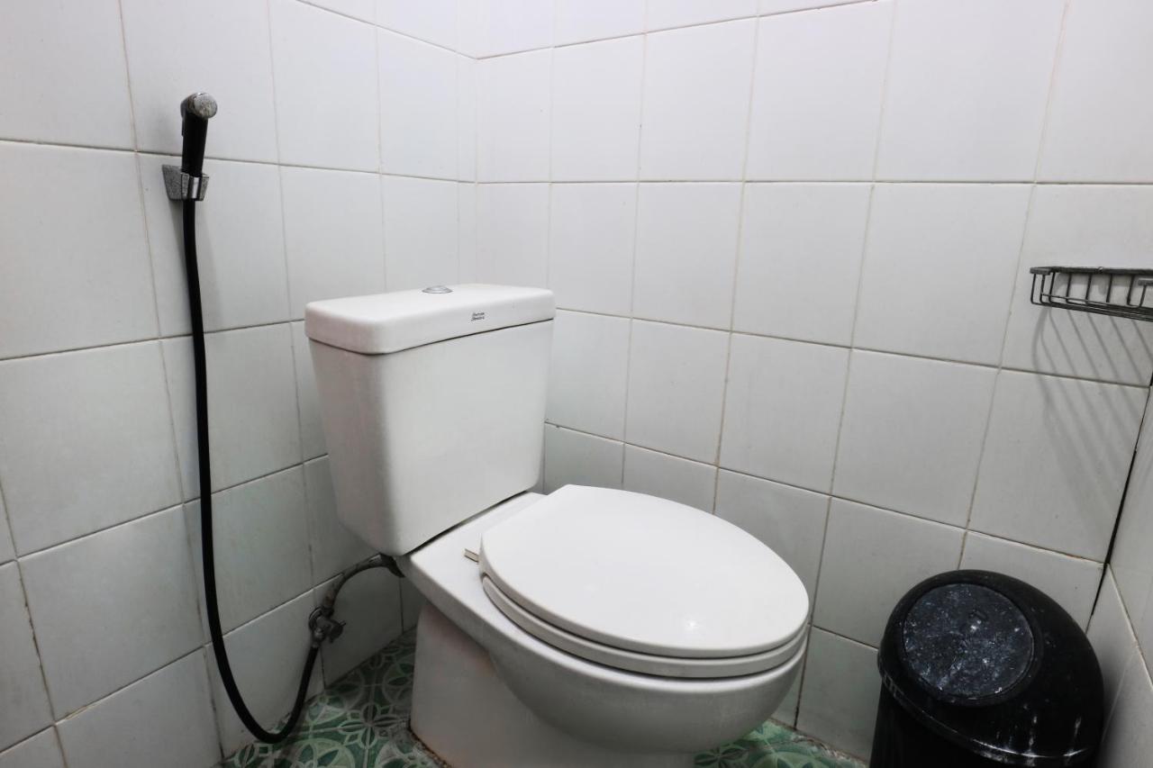 ג'קרטה Sabrina Guest House מראה חיצוני תמונה
